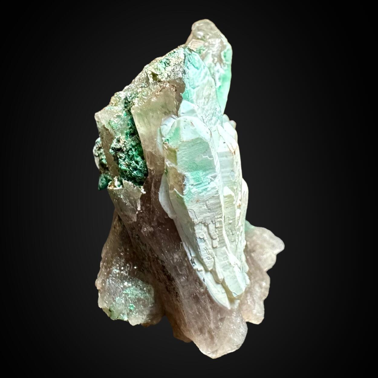 Quartz With Chalcedony & Malachite