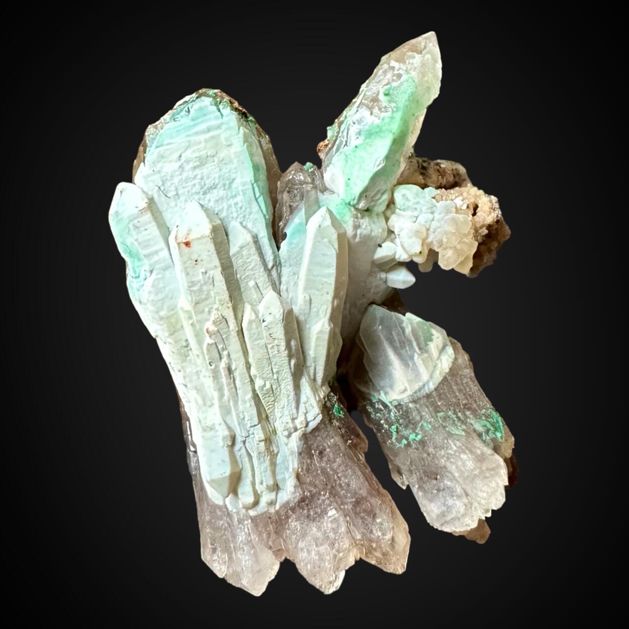 Quartz With Chalcedony & Malachite