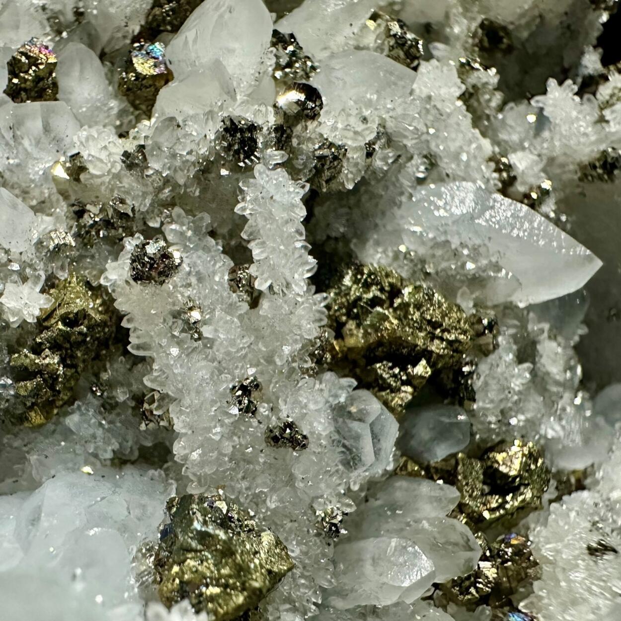 Quartz With Pyrite & Chalcopyrite