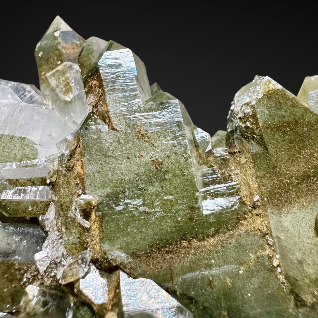Faden Quartz With Chlorite Inclusions