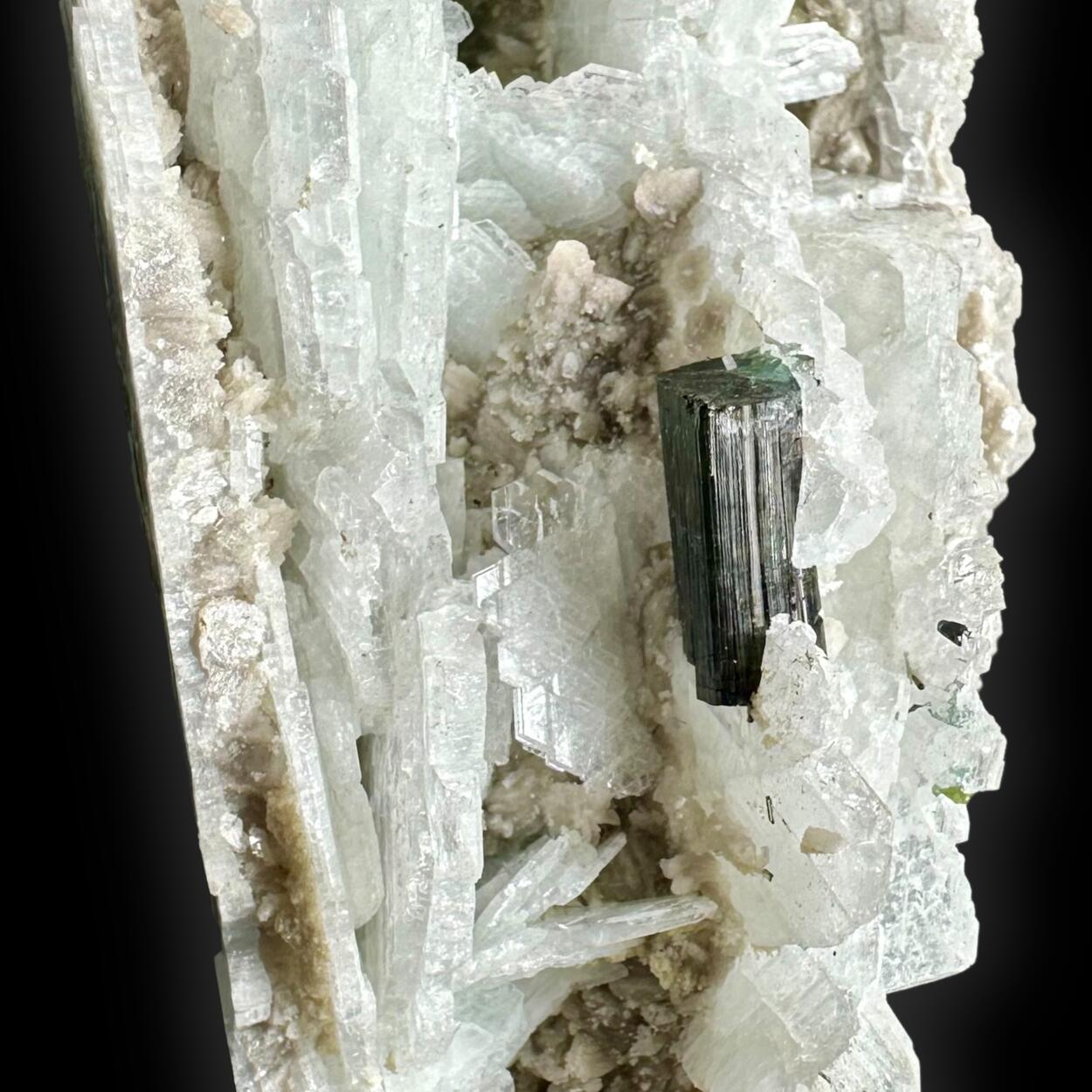 Tourmaline With Cleavelandite & Lepidolite