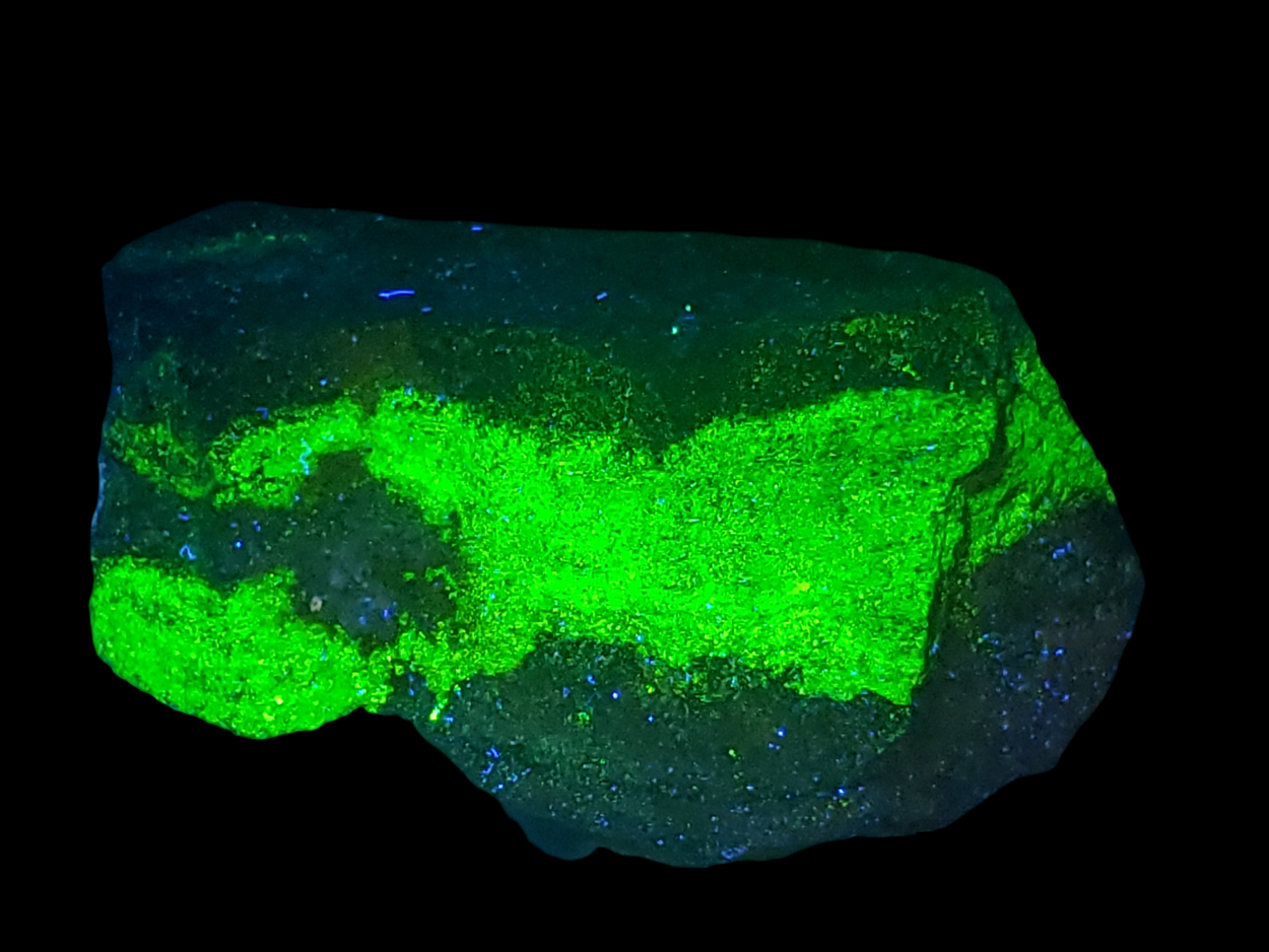 Uraninite With Pitchblende Gummite & Schoepite