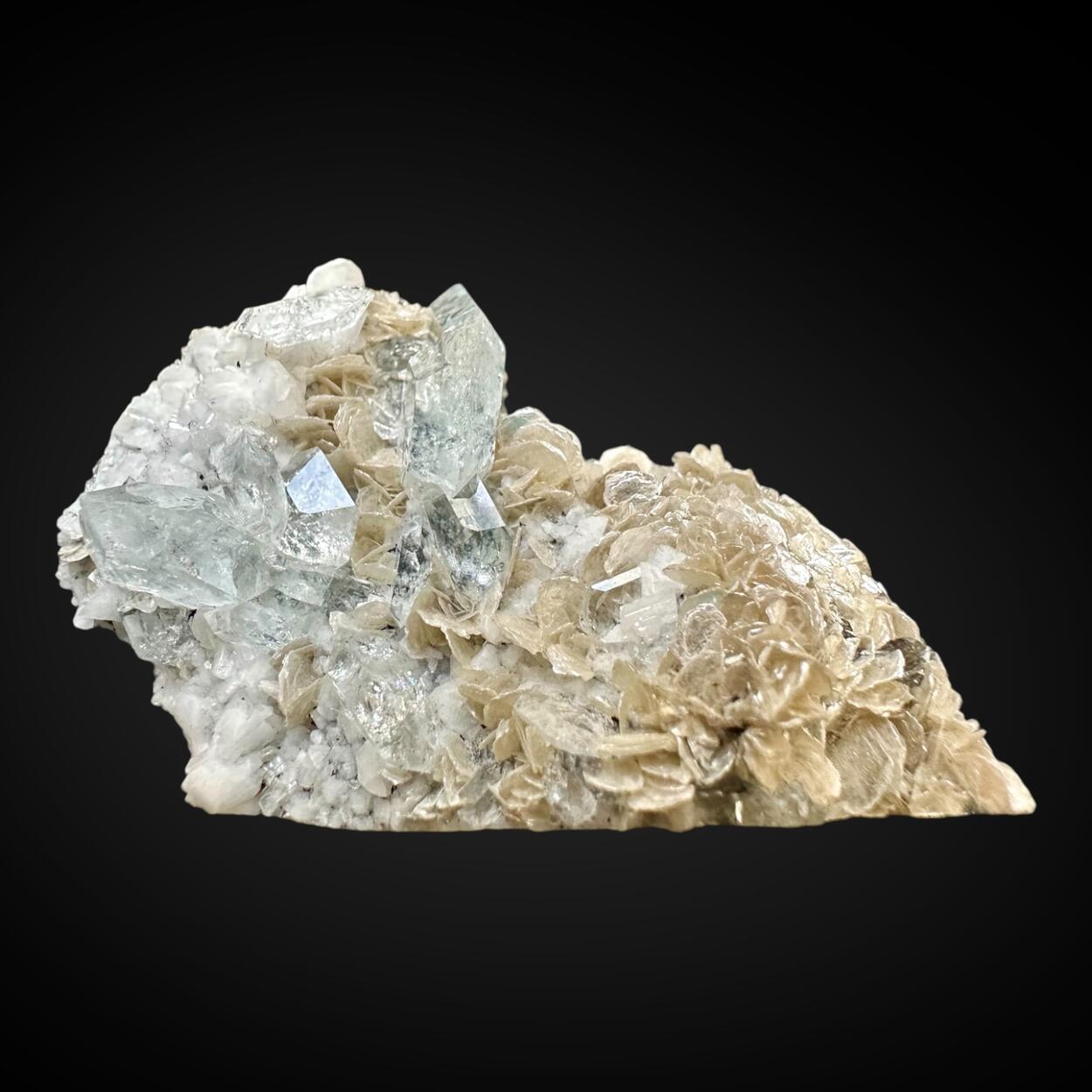 Goshenite & Muscovite