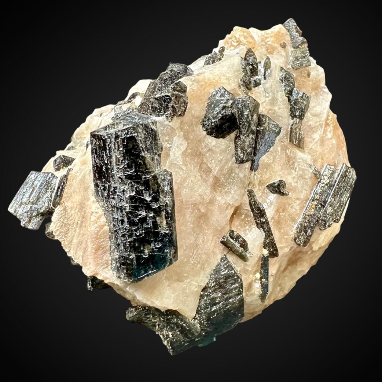 Fluoro-richterite