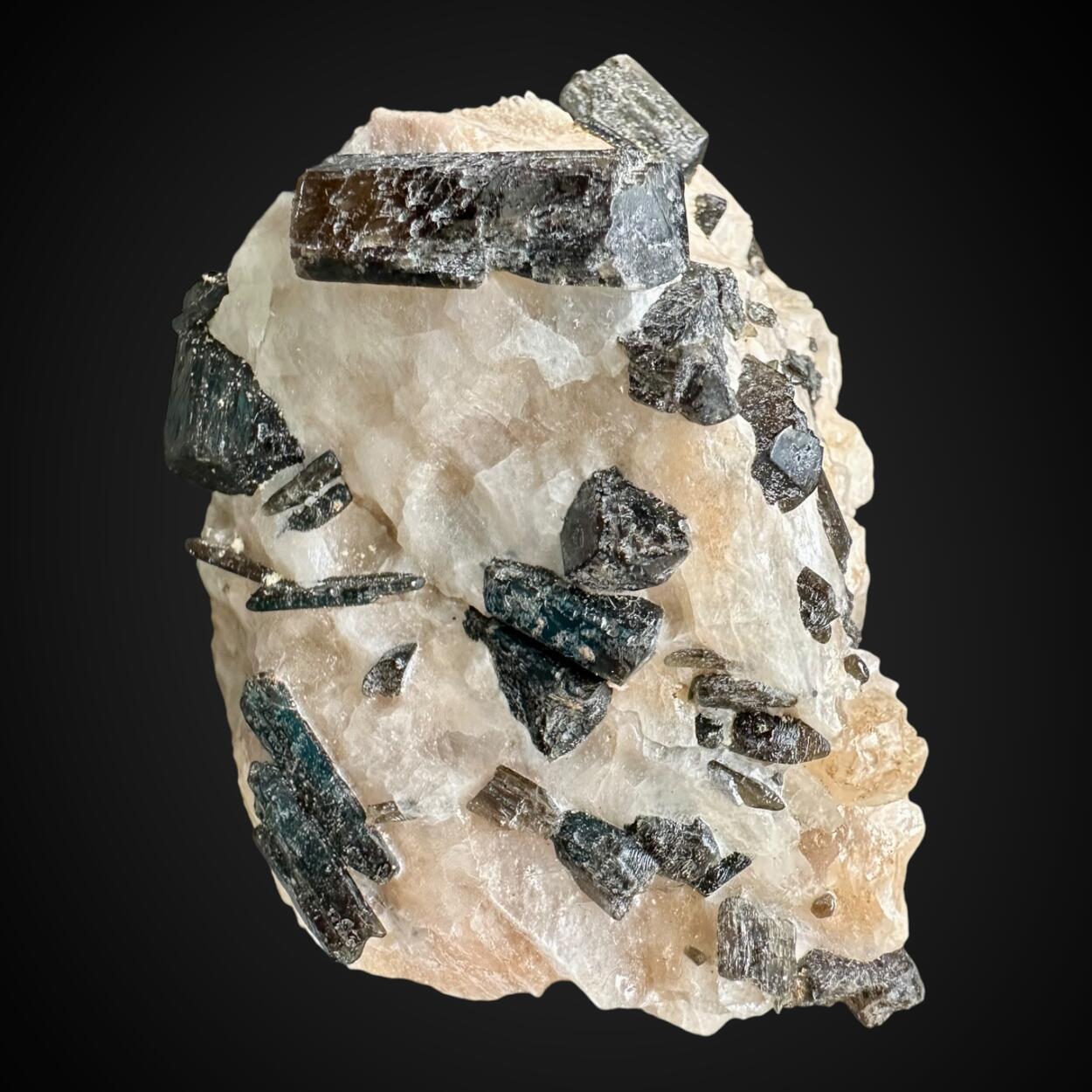 Fluoro-richterite