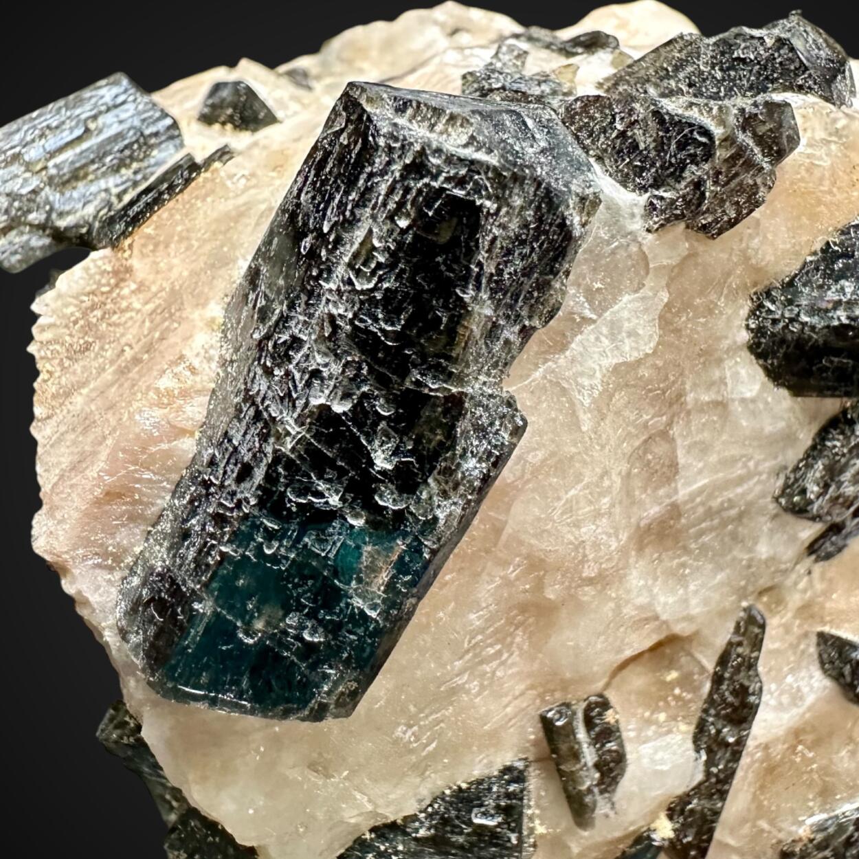 Fluoro-richterite