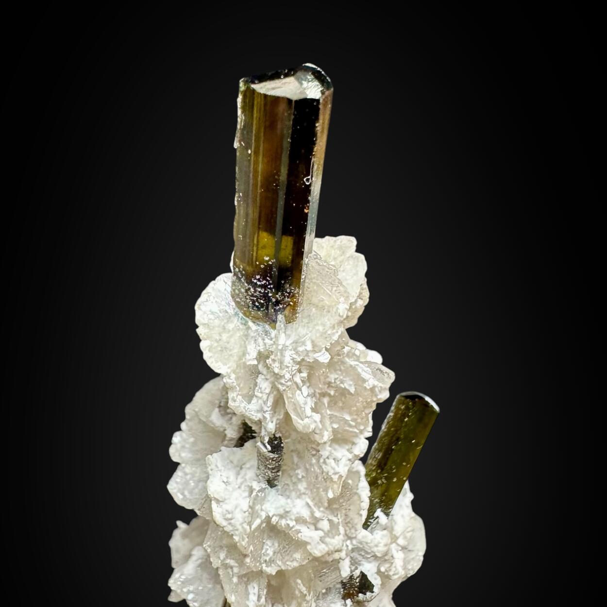 Tourmaline & Cleavelandite