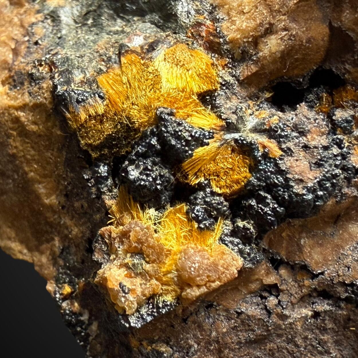 Cacoxenite & Kidwellite