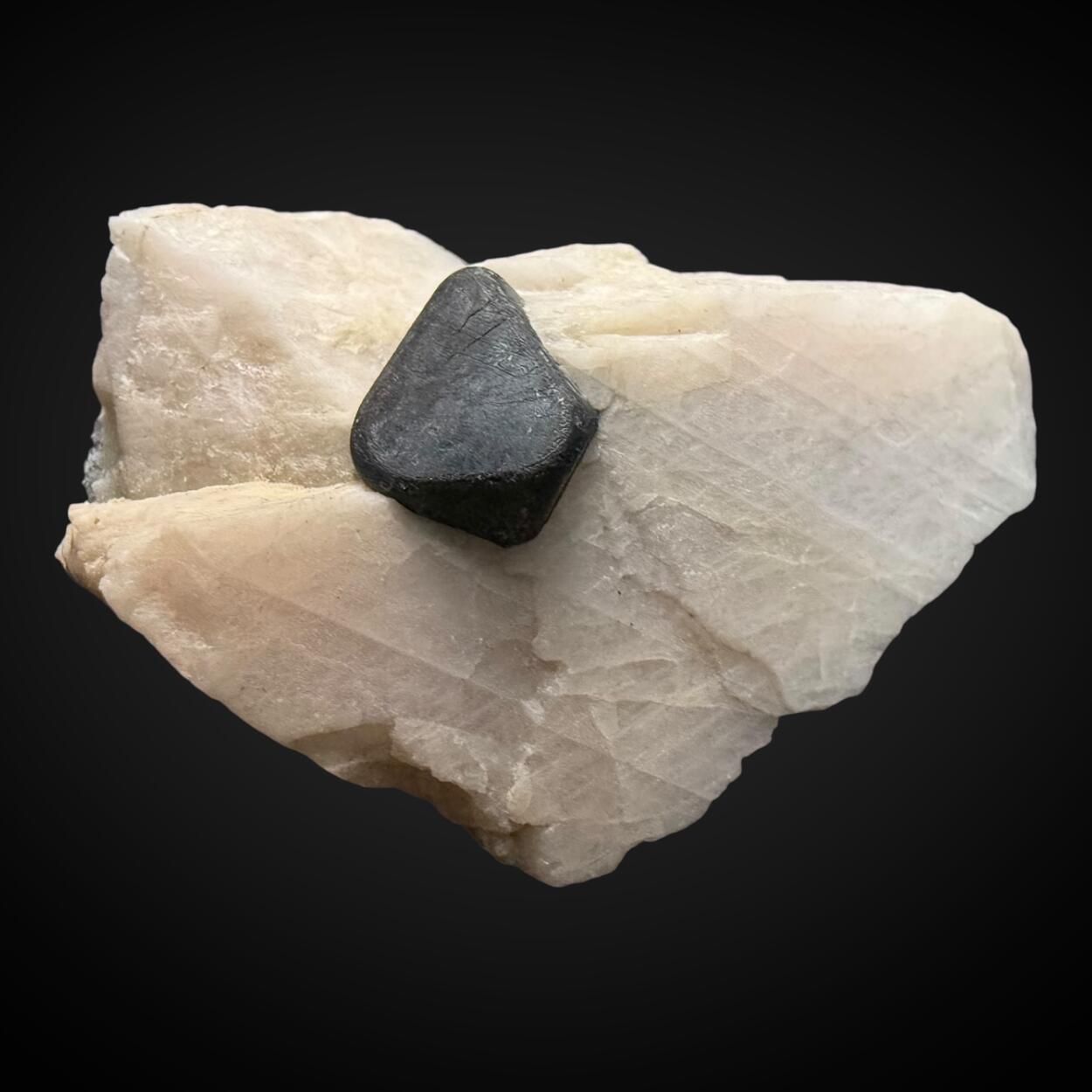 Franklinite On Calcite