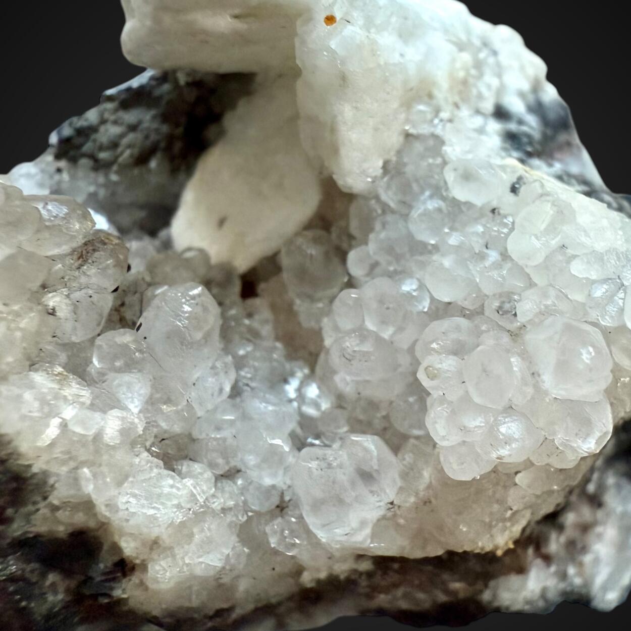 Hydrocerussite & Calcite