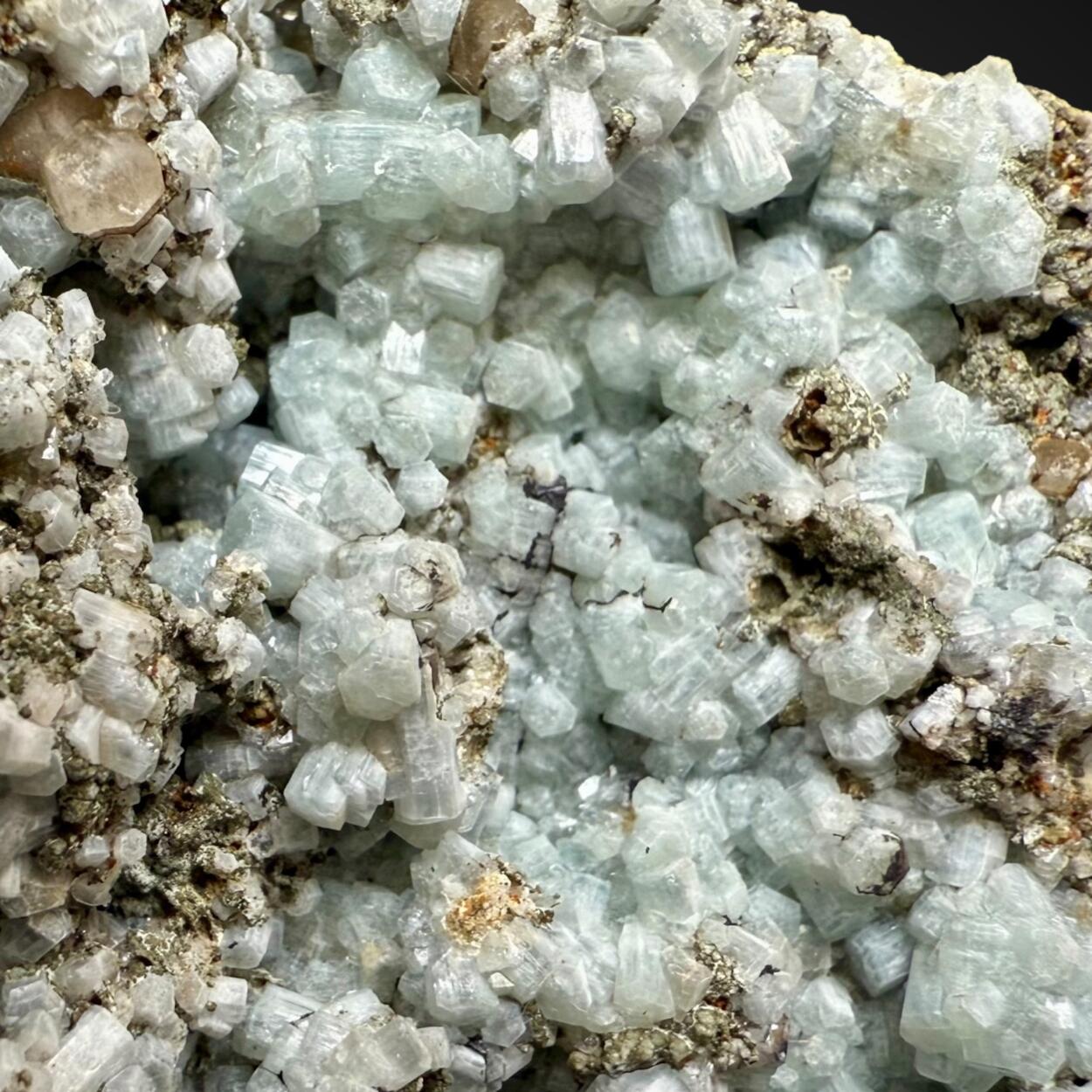 Fluorapatite With Mica & Quartz