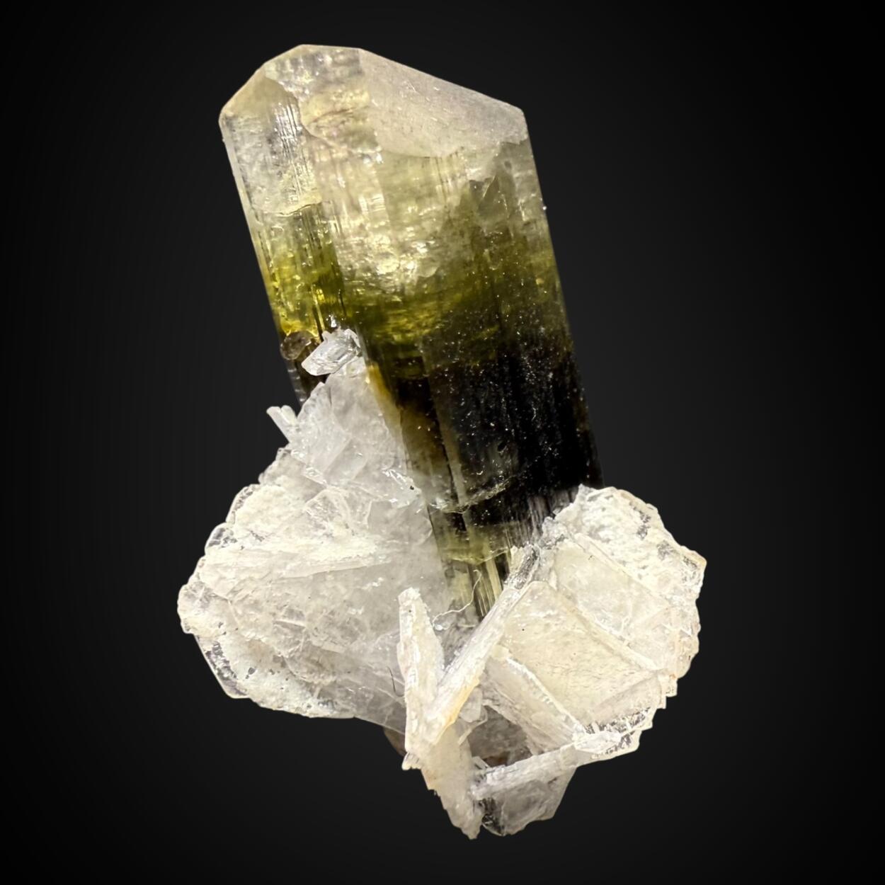 Tourmaline & Cleavelandite