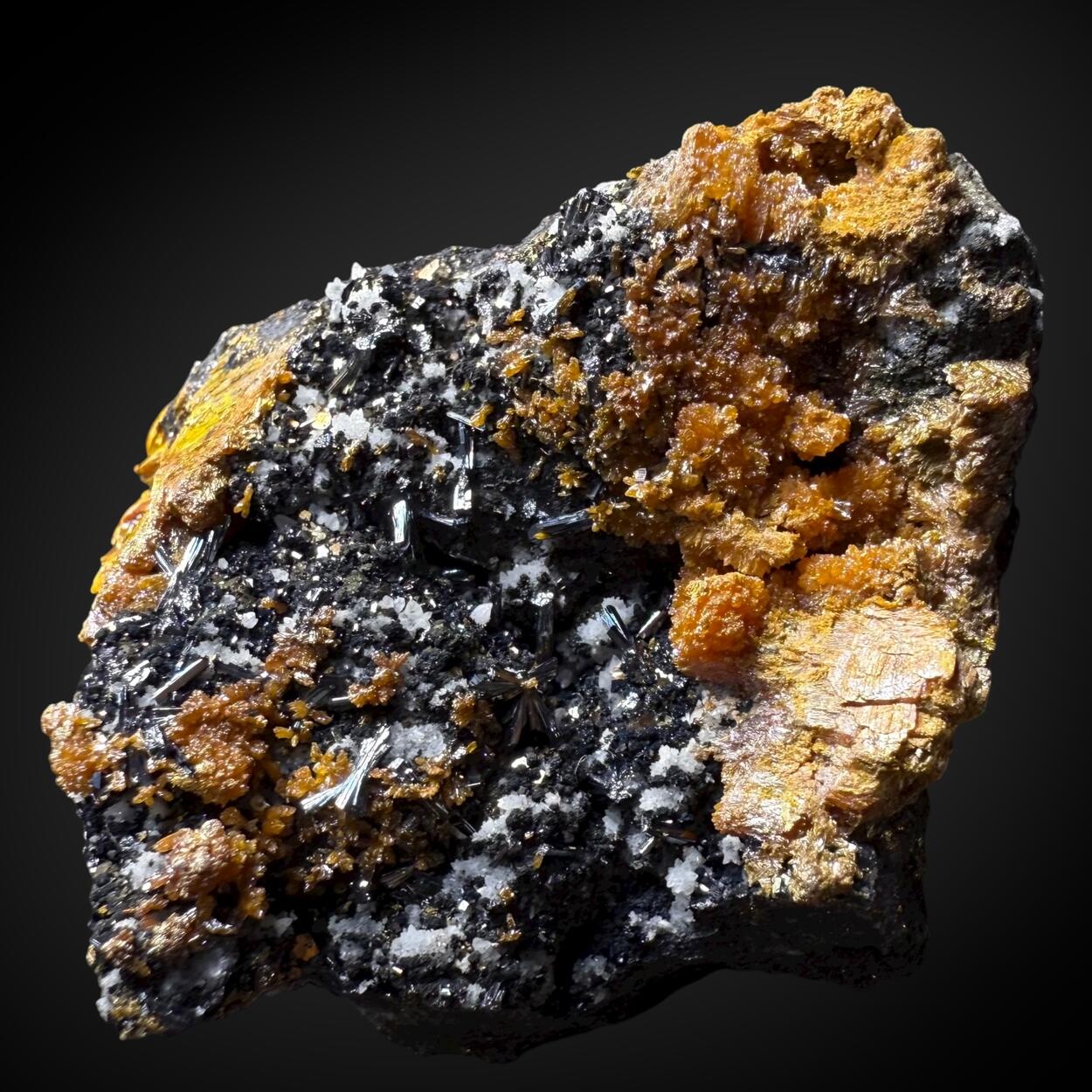 Hutchinsonite Orpiment & Quartz