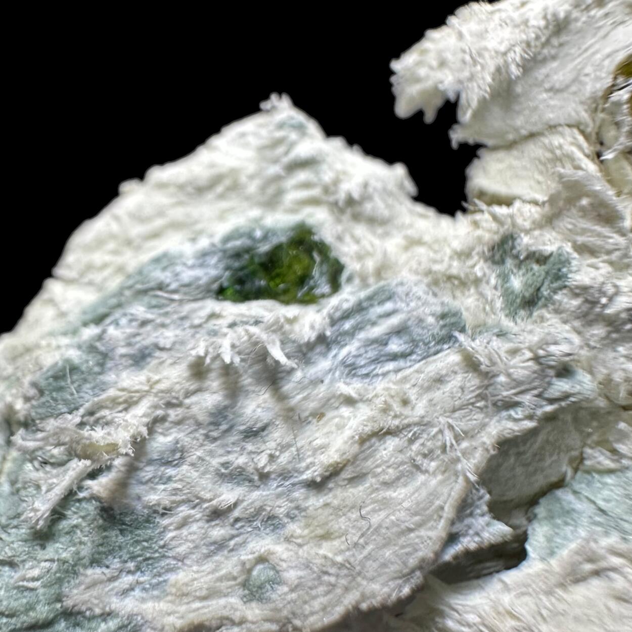 Demantoid With Asbestos