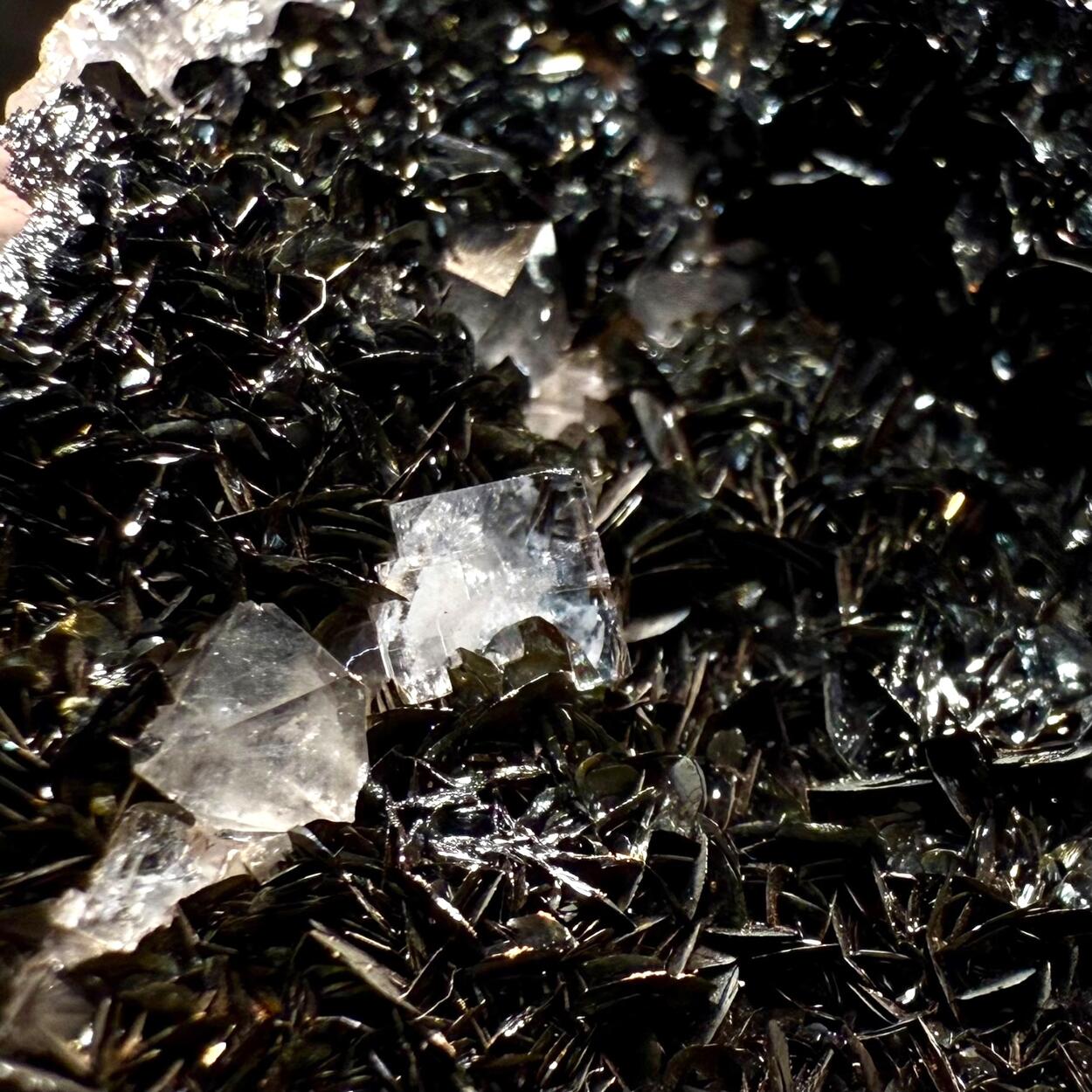 Hematite With Fluorite & Quartz