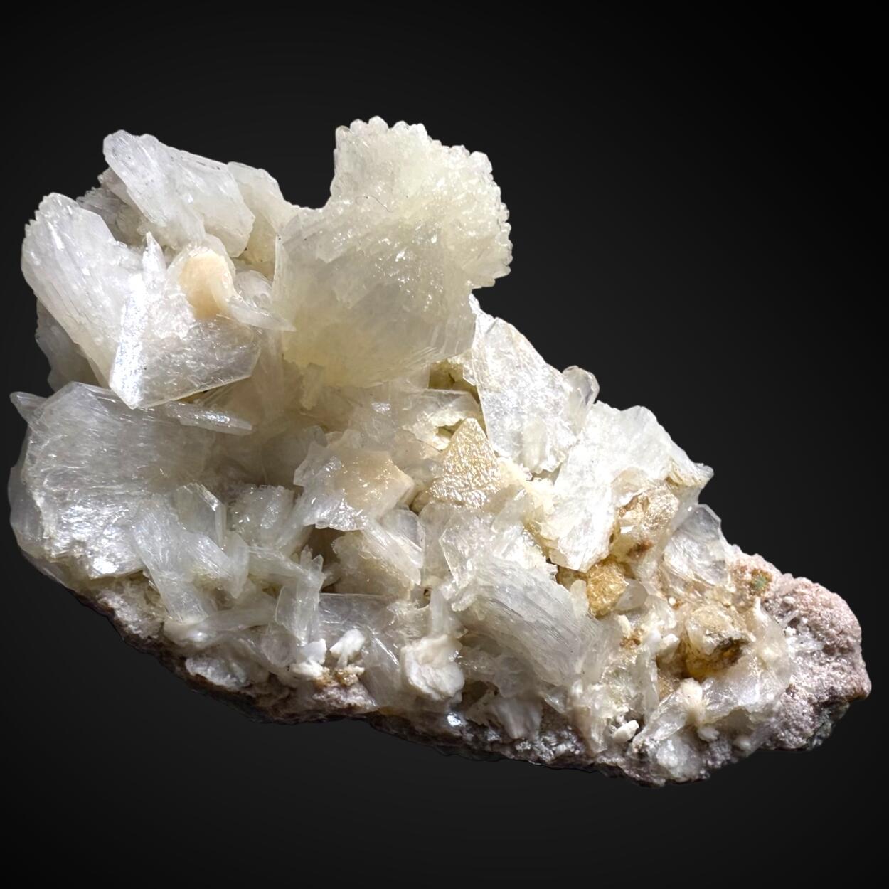 Powellite & Stilbite