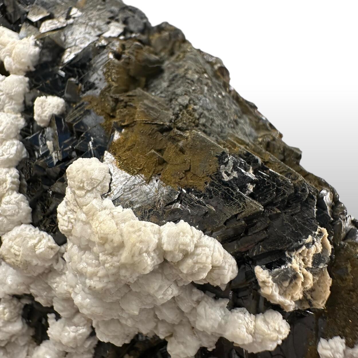 Sphalerite With Chalcopyrite & Dolomite