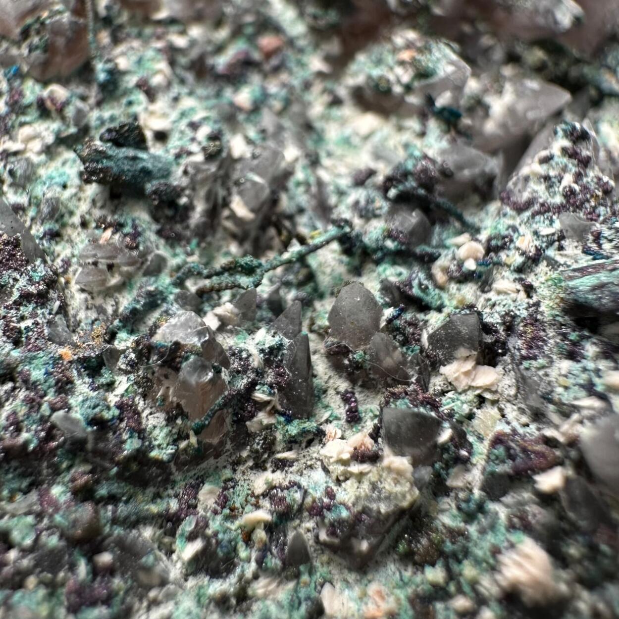 Chalcopyrite & Calcite