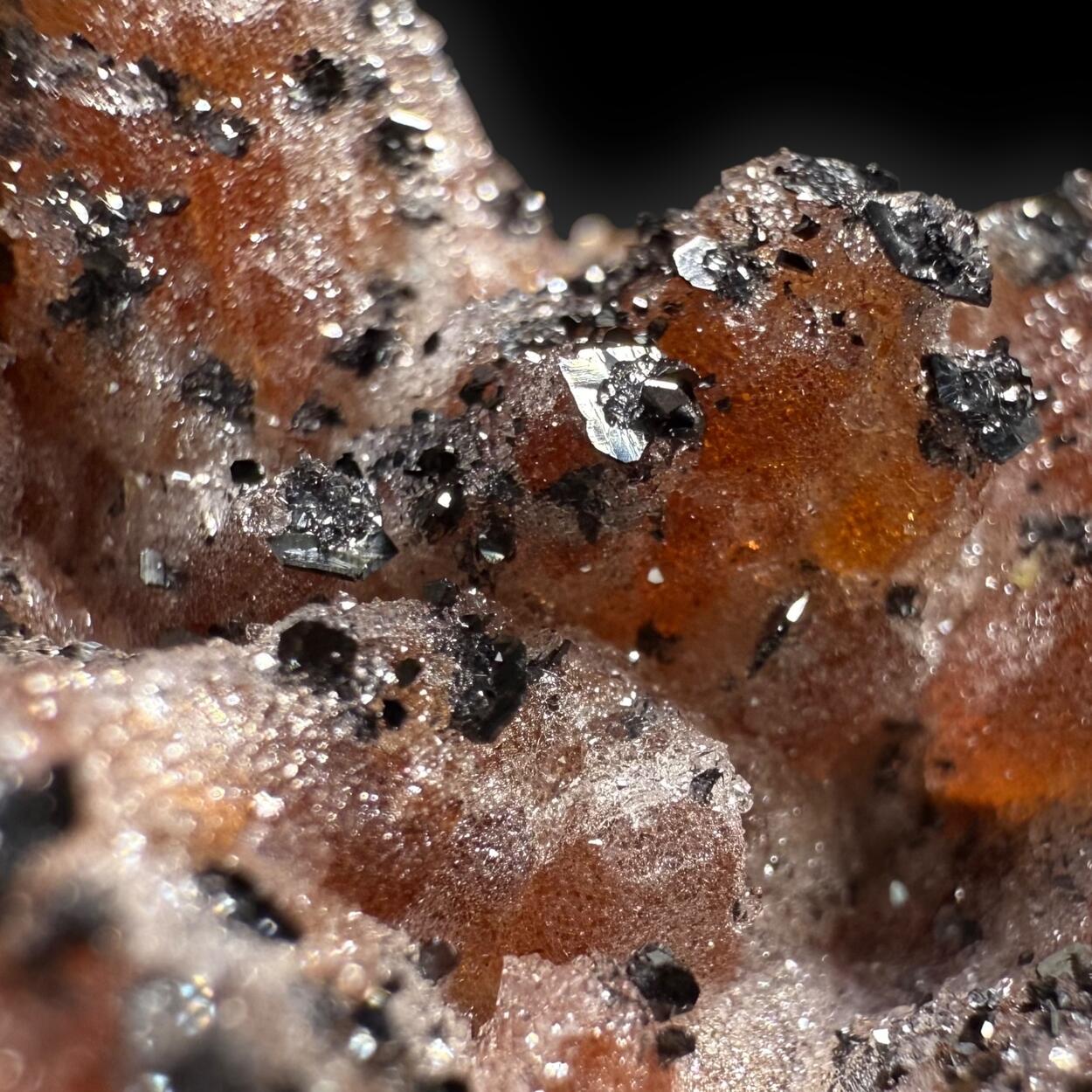 Rhodochrosite Manganite & Quartz