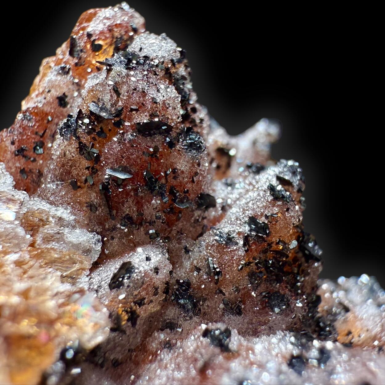 Rhodochrosite Manganite & Quartz