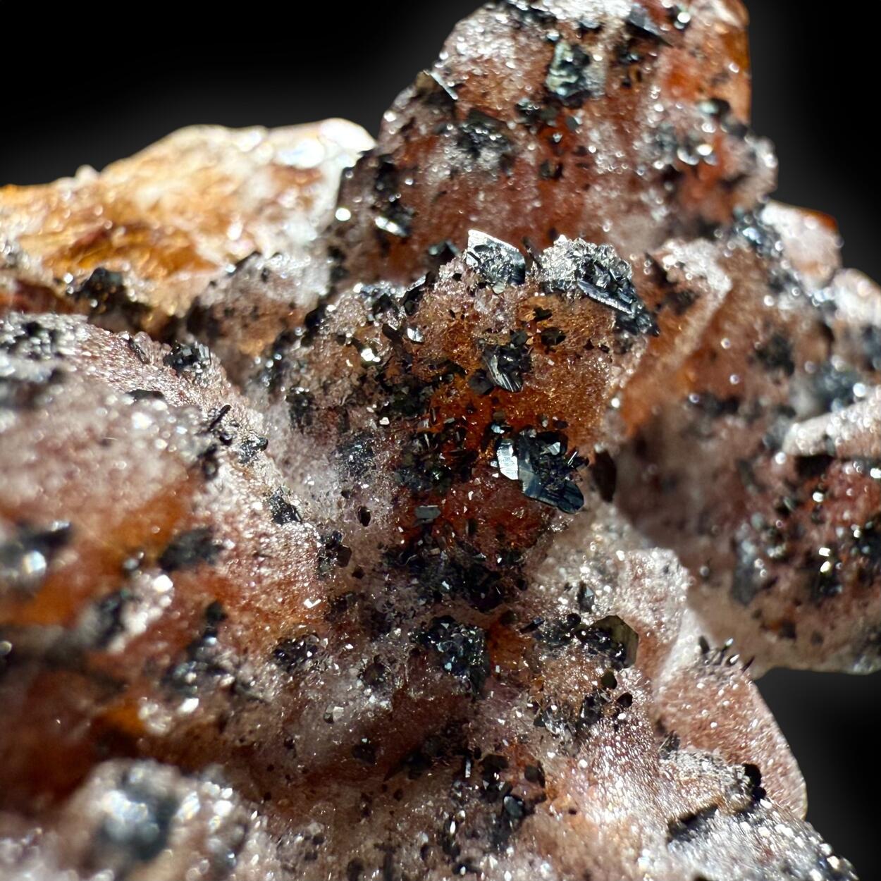 Rhodochrosite Manganite & Quartz