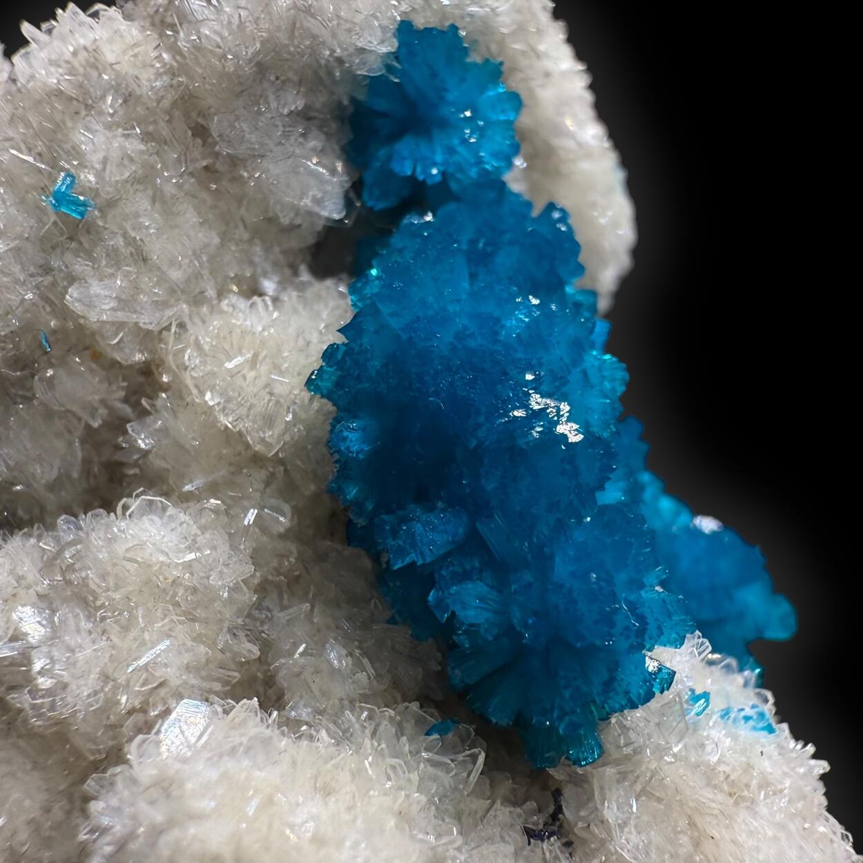 Cavansite