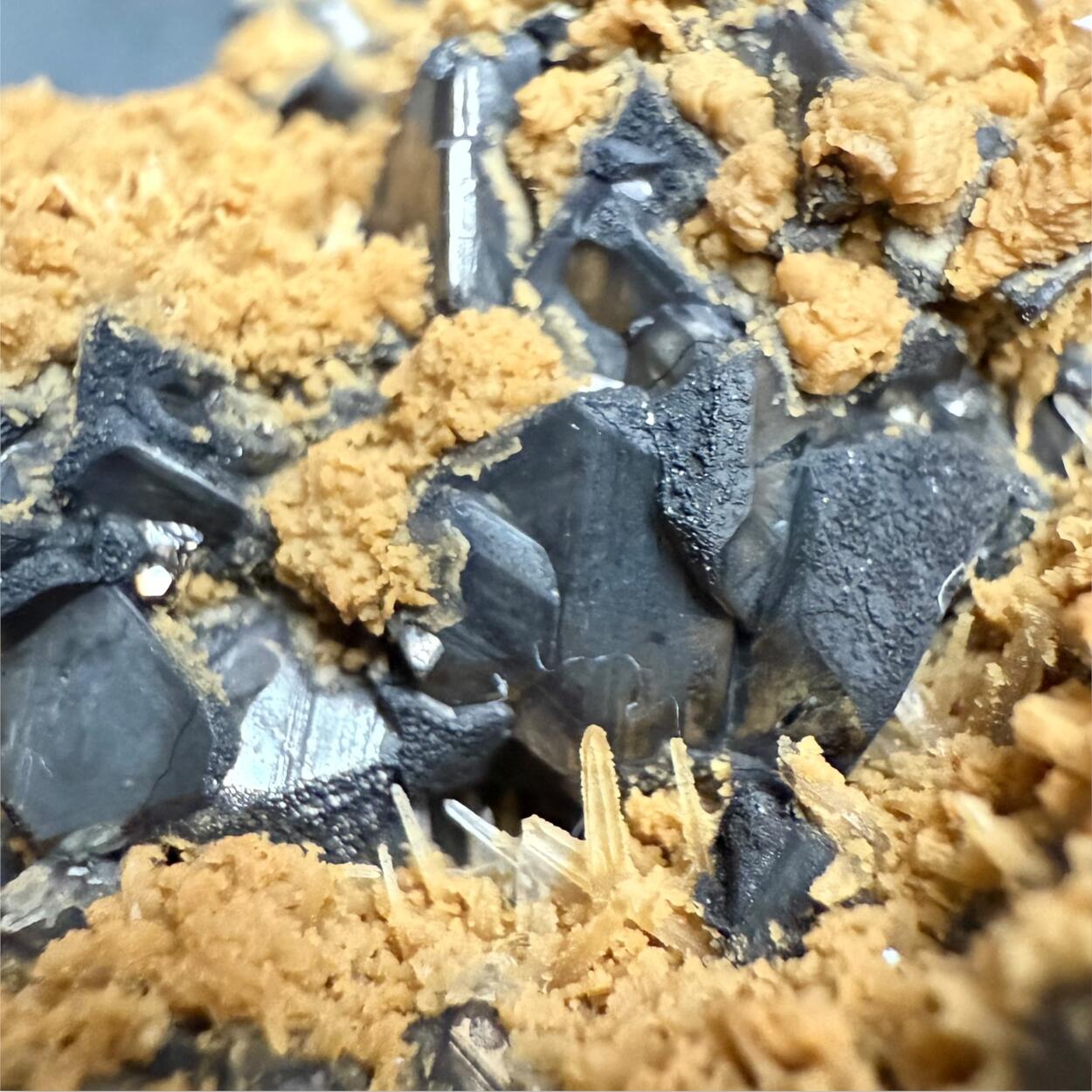 Tetrahedrite & Siderite