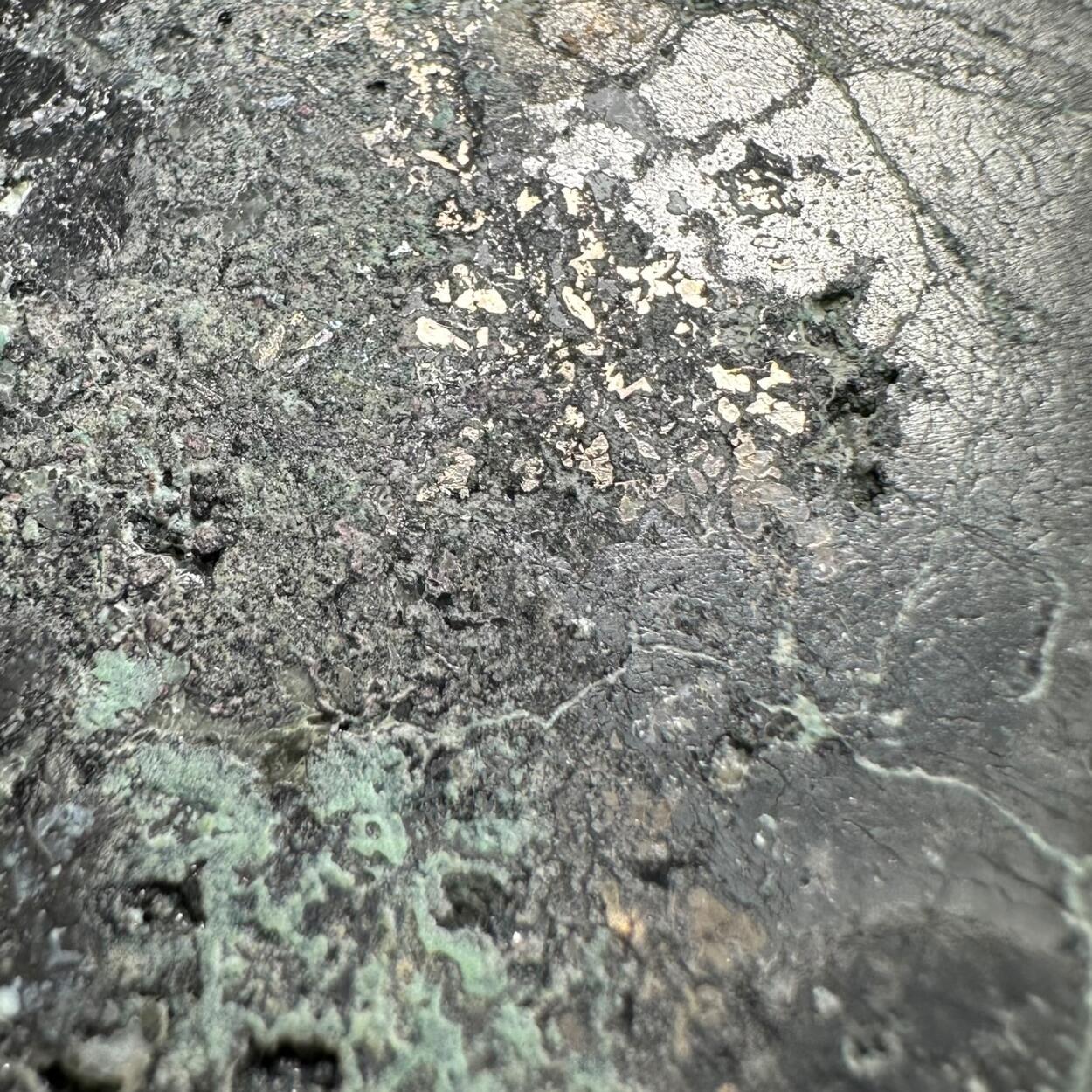 Chloanthite & Native Bismuth