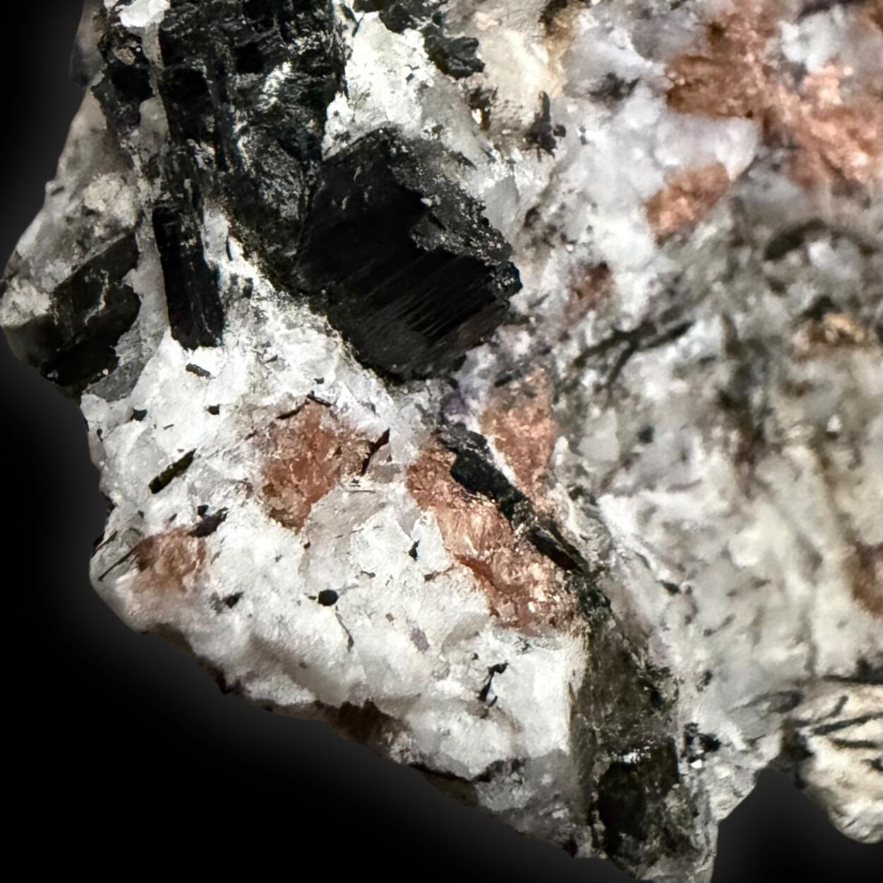 Tundrite-(Ce) & Catapleiite