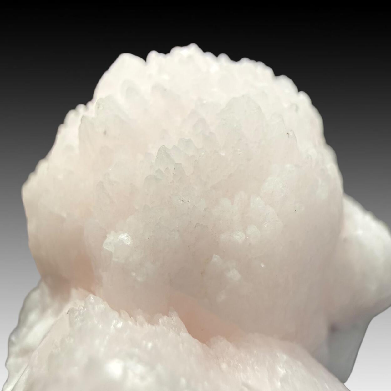Manganoan Calcite