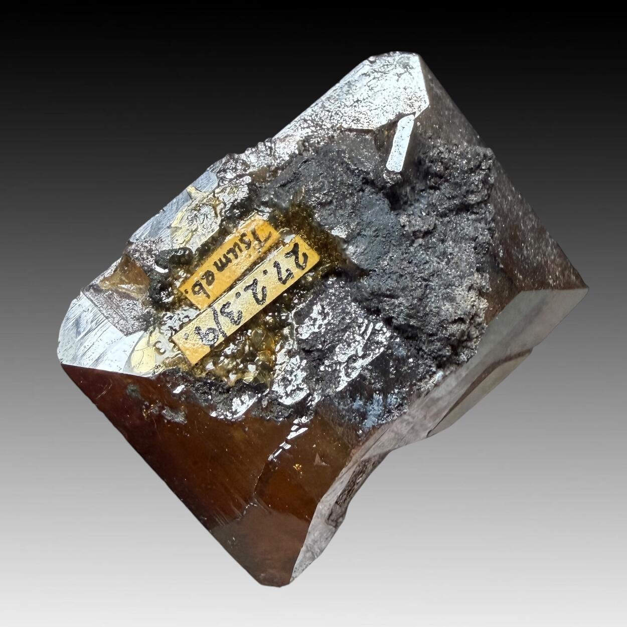 Wulfenite