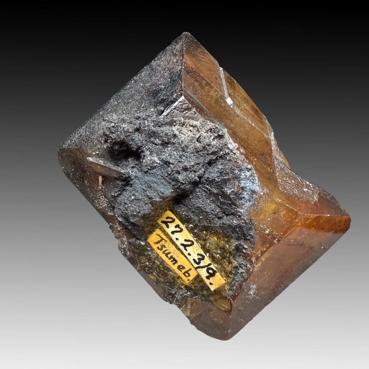 Wulfenite