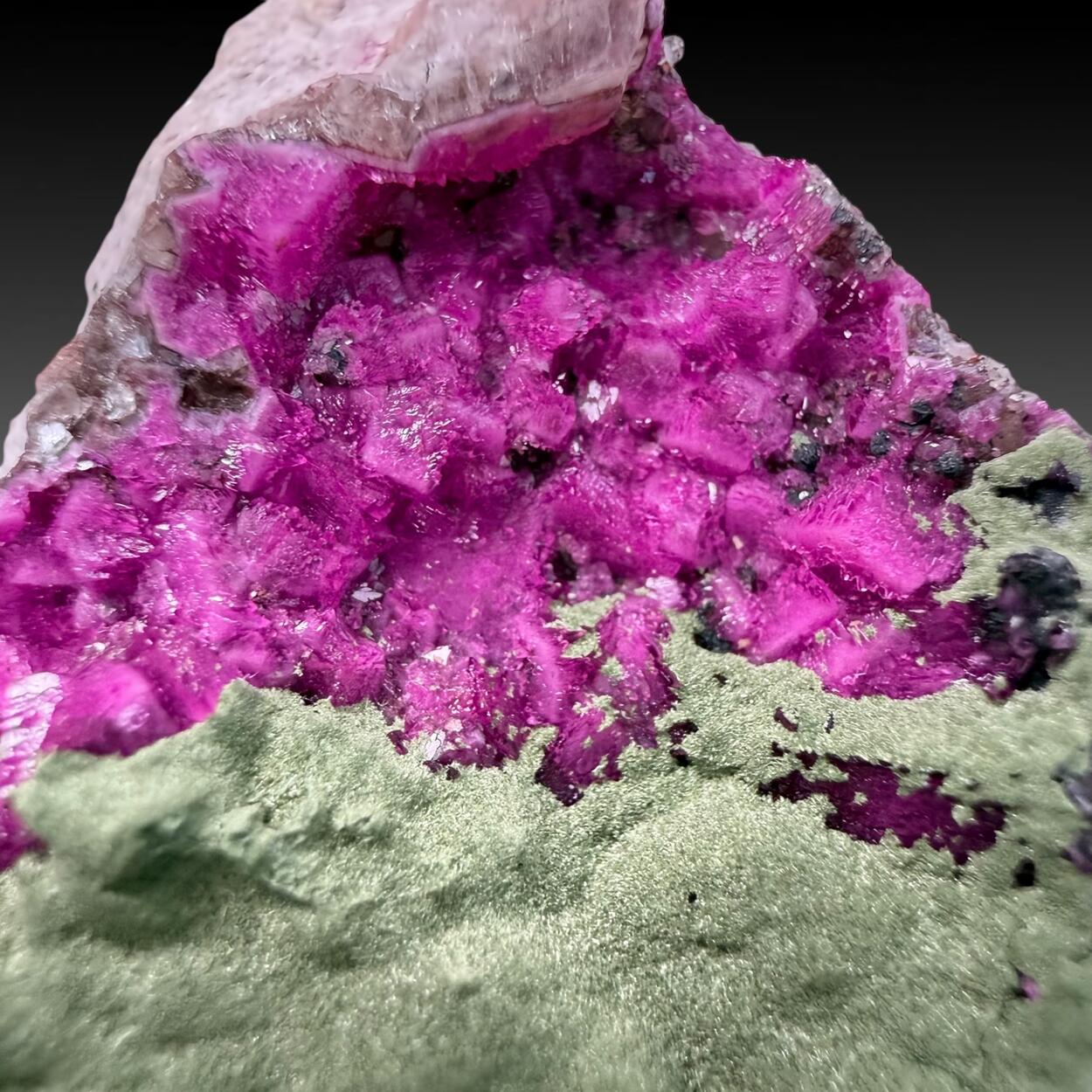 Kolwezite On Cobaltoan Calcite