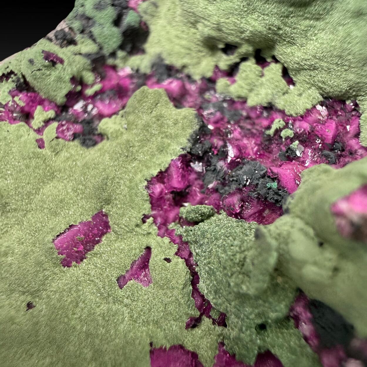 Kolwezite On Cobaltoan Calcite