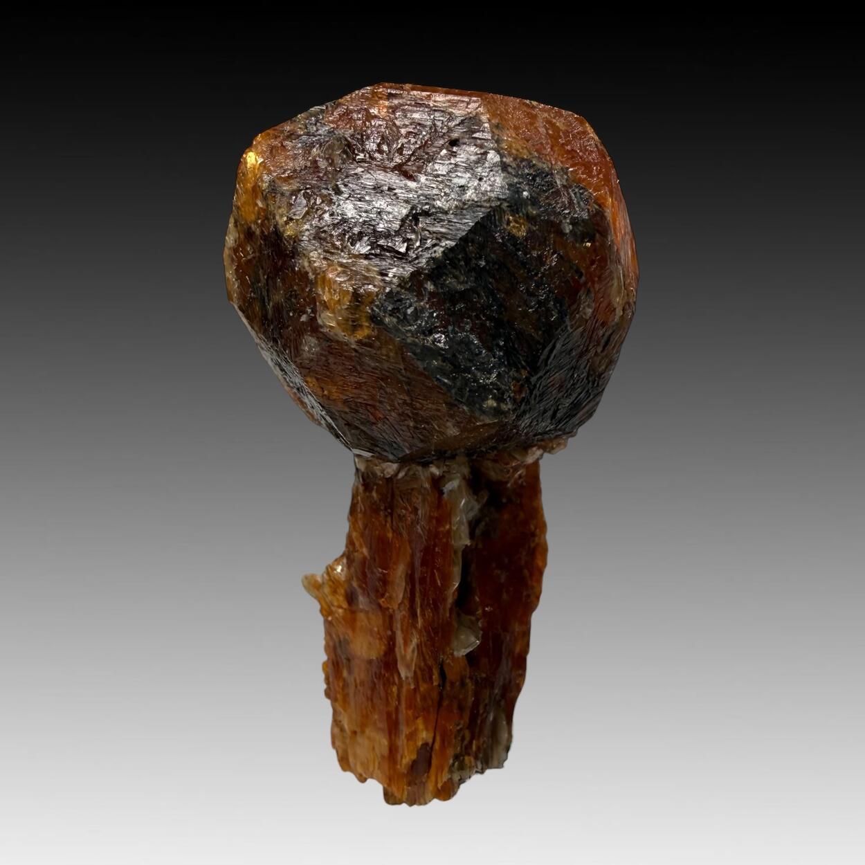 Spessartine On Kyanite