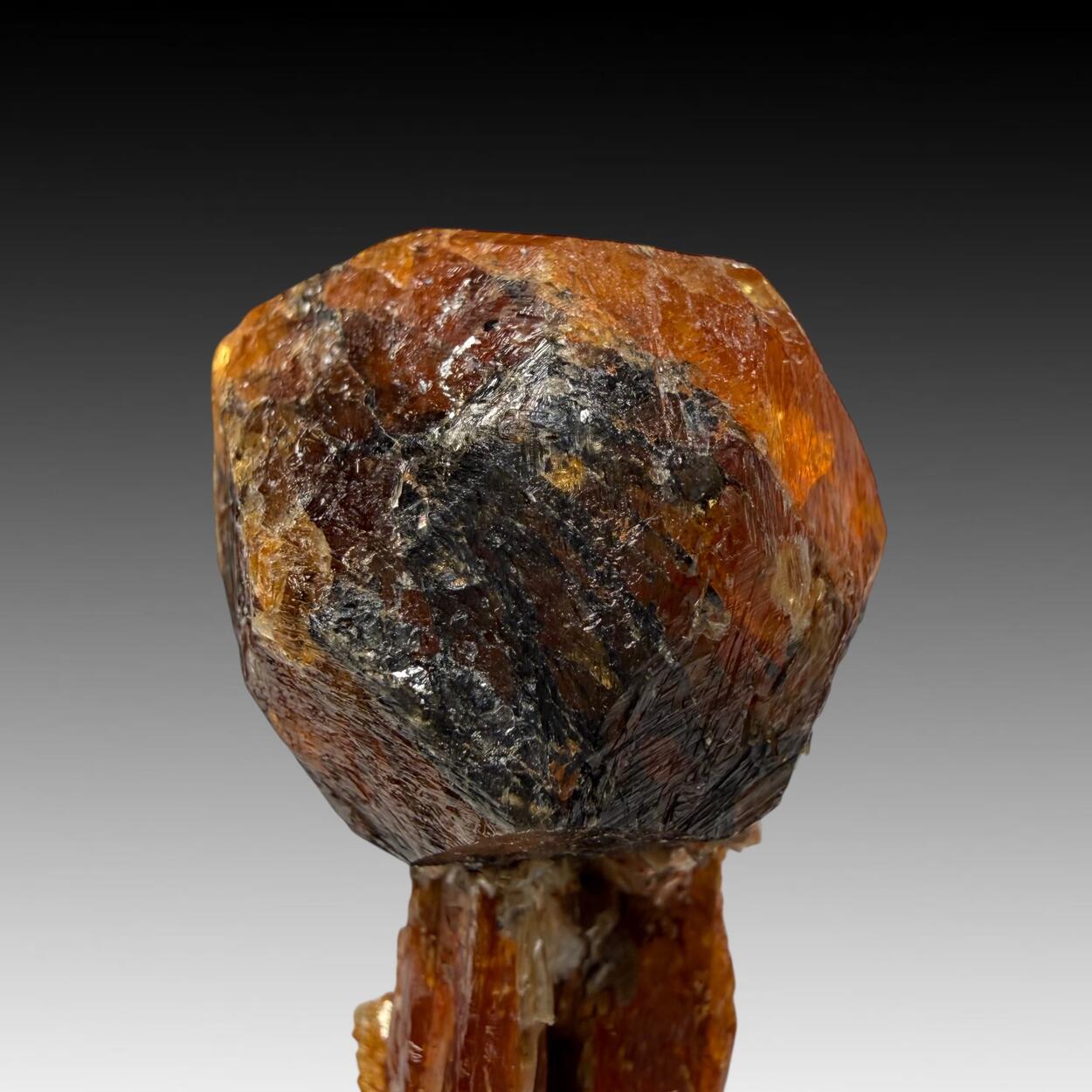 Spessartine On Kyanite