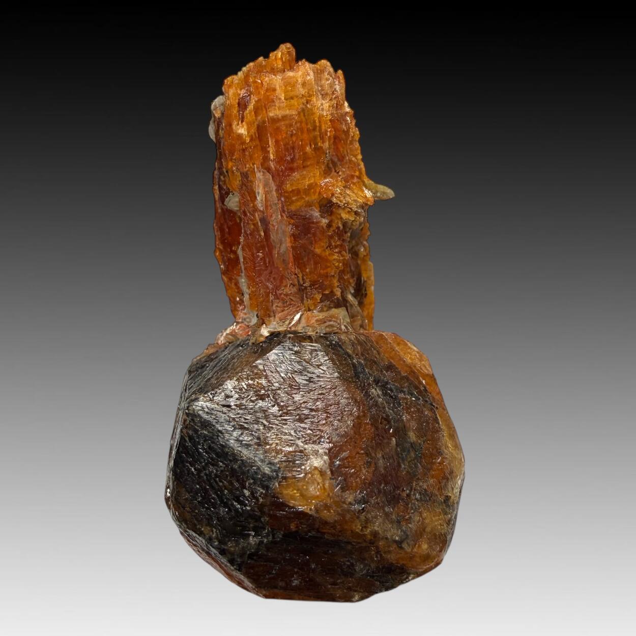 Spessartine On Kyanite