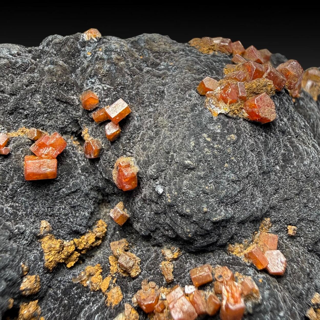 Manganite Psilomelane & Vanadinite