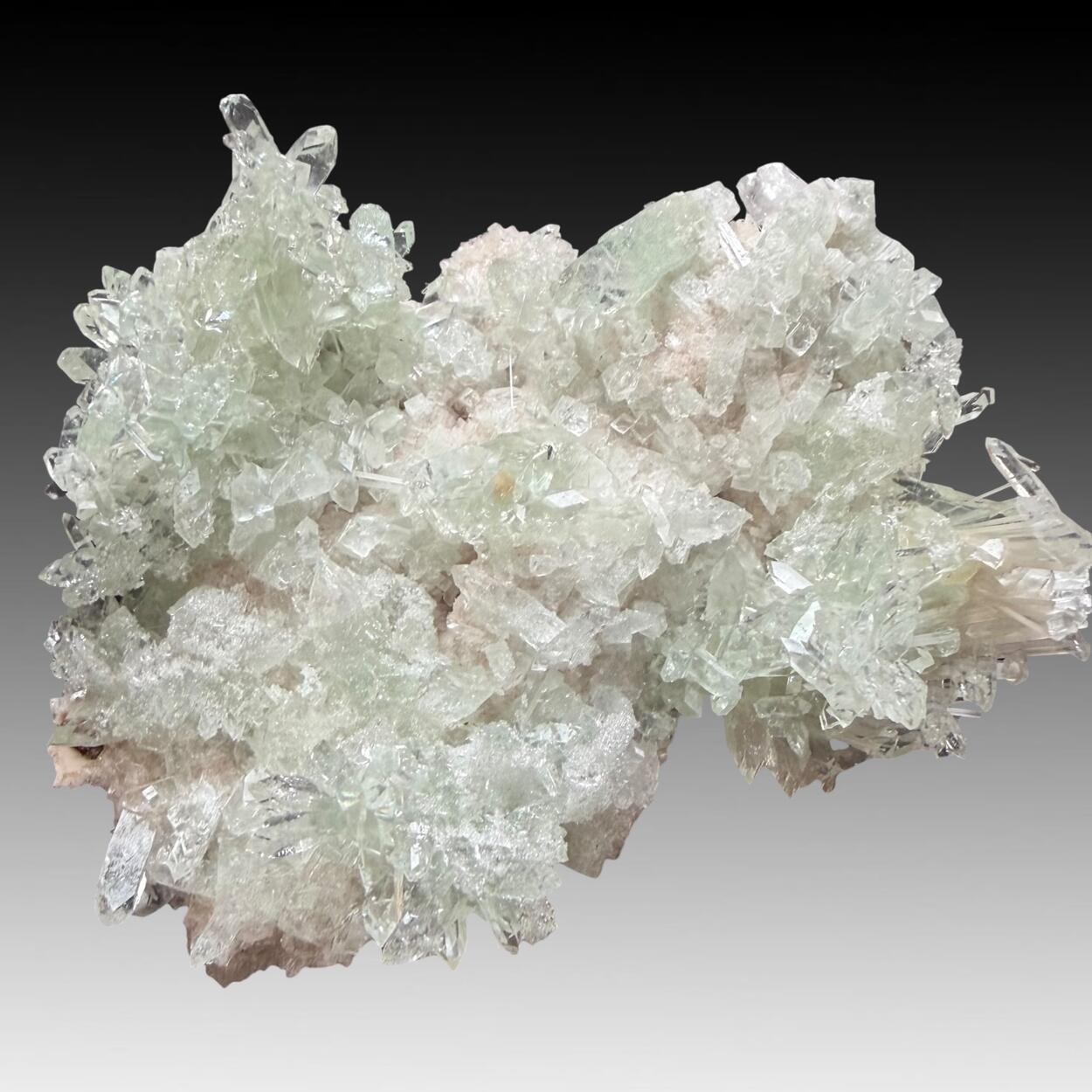 Apophyllite & Heulandite With Stilbite