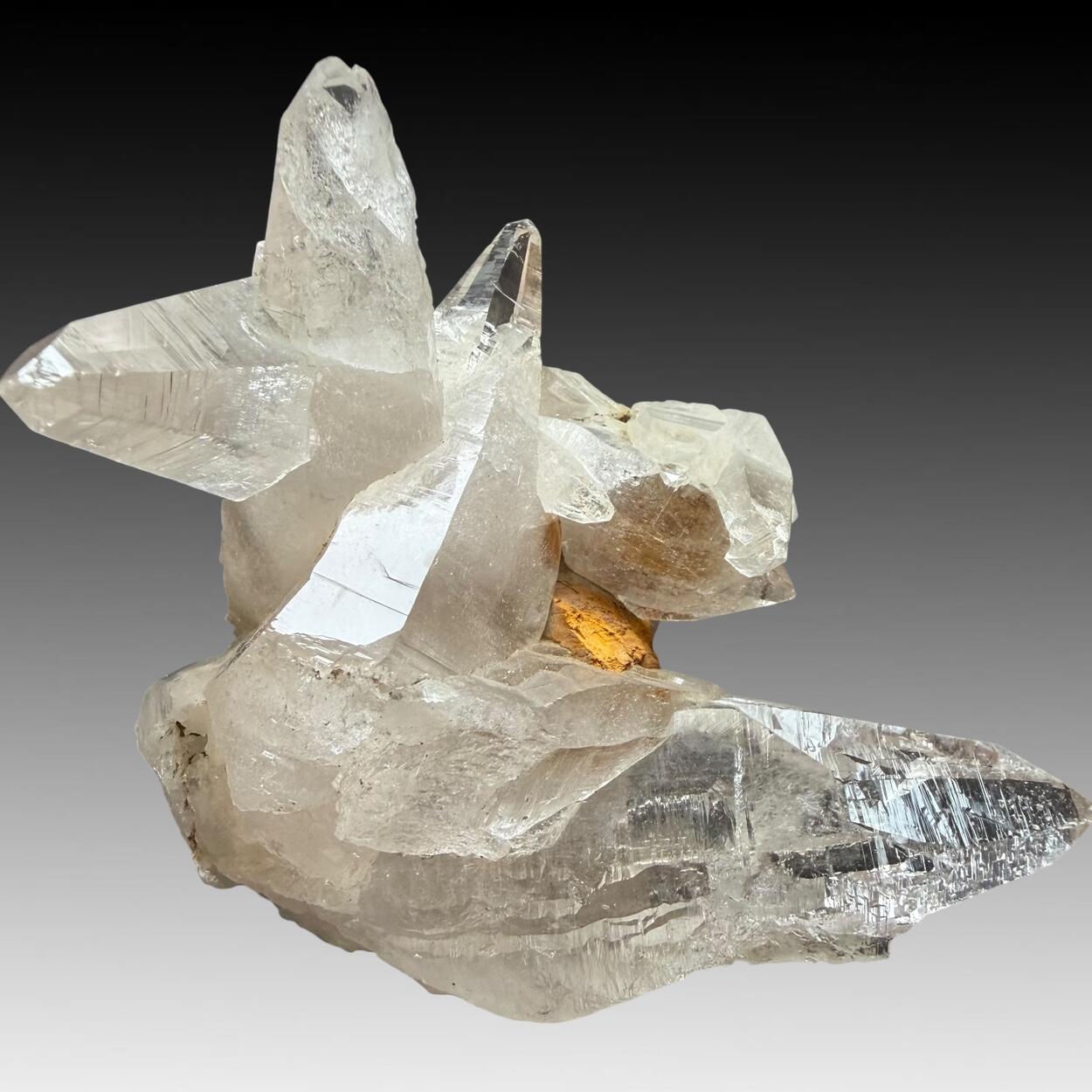 Quartz Var Ticino Habit