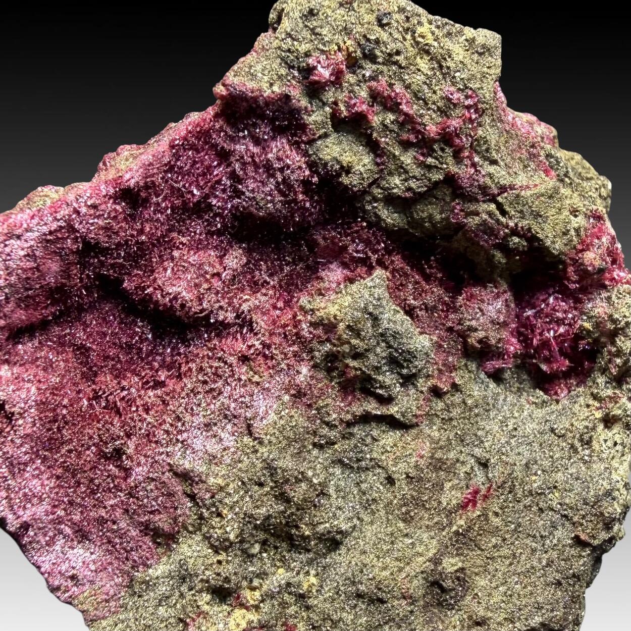 Erythrite