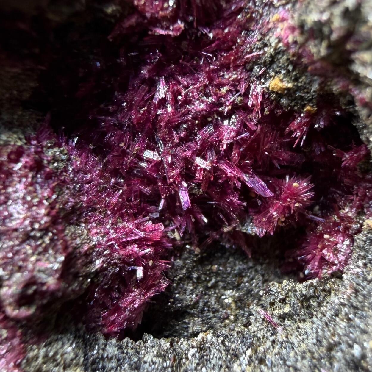 Erythrite