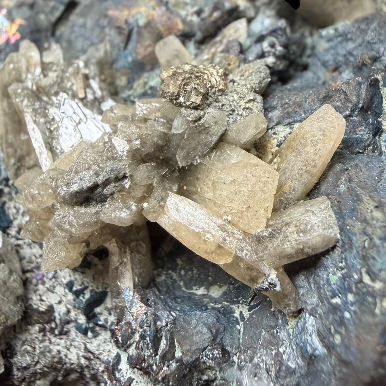 Baryte & Chalcopyrite