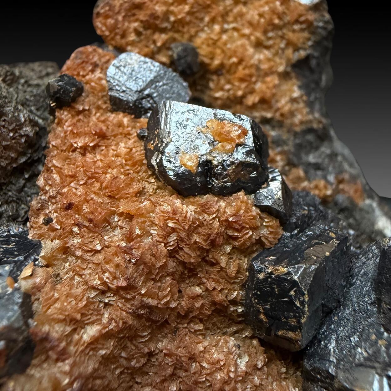 Sphalerite & Siderite