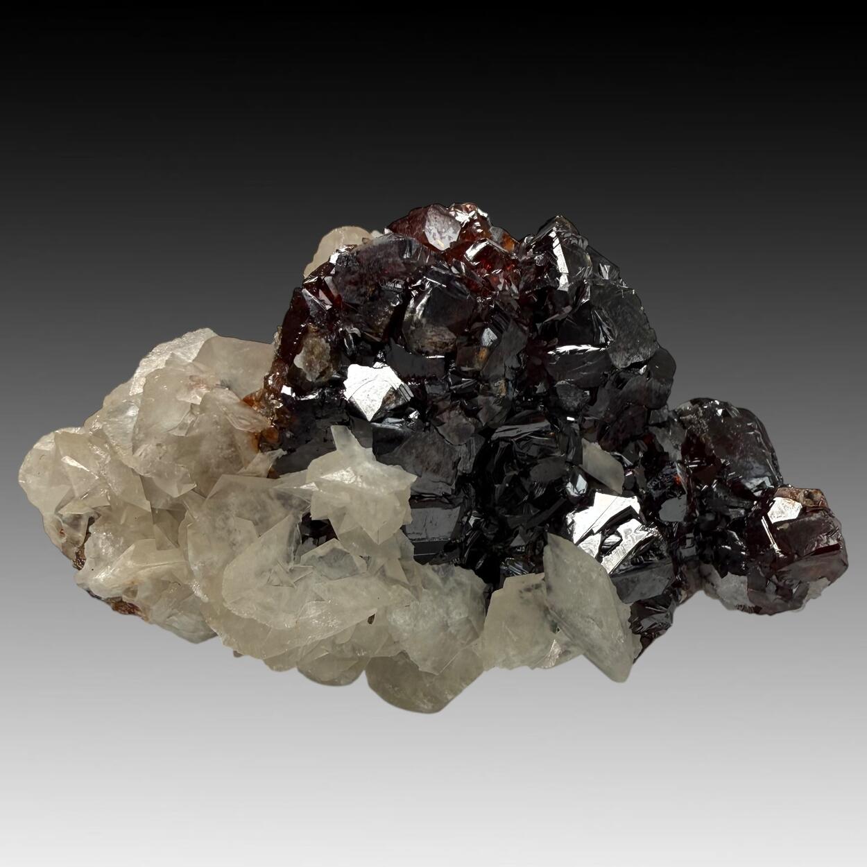 Sphalerite With Calcite