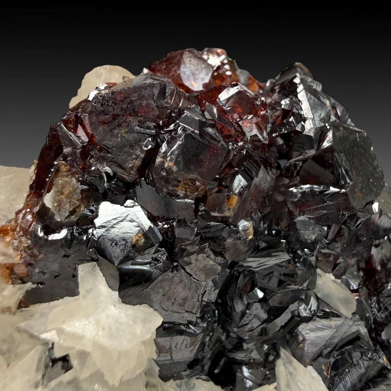 Sphalerite With Calcite
