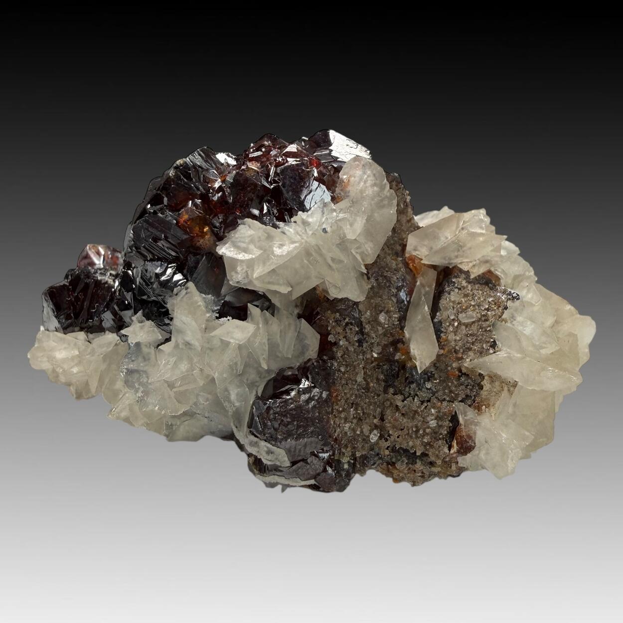 Sphalerite With Calcite