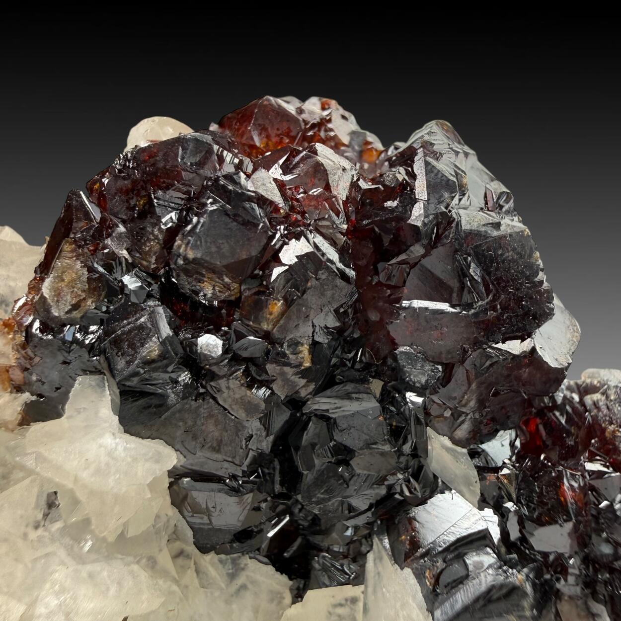 Sphalerite With Calcite