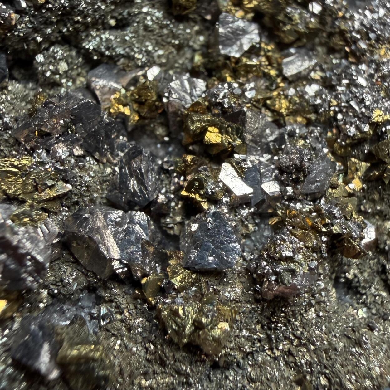 Siegenite & Chalcopyrite