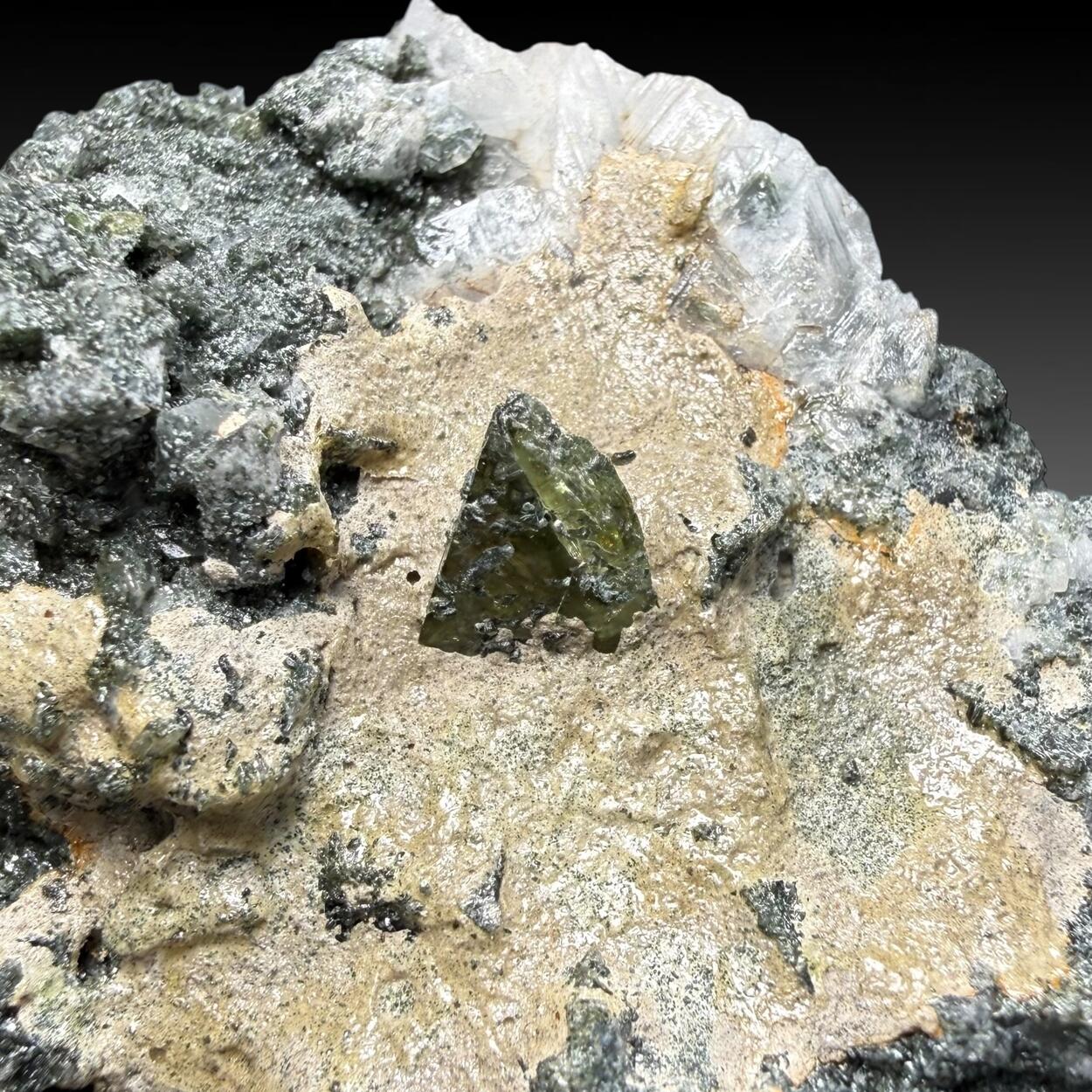 Adularia With Chlorite